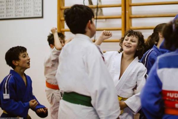 新泰体育培训人气推荐(图1)